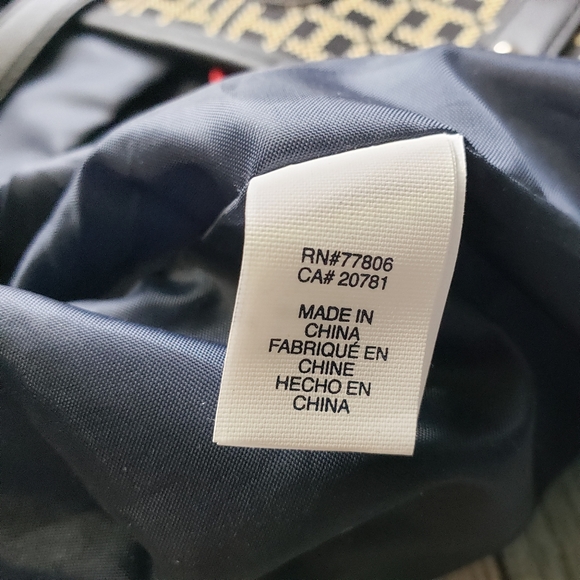 Tommy Hilfiger Purse! - Picture 13 of 16